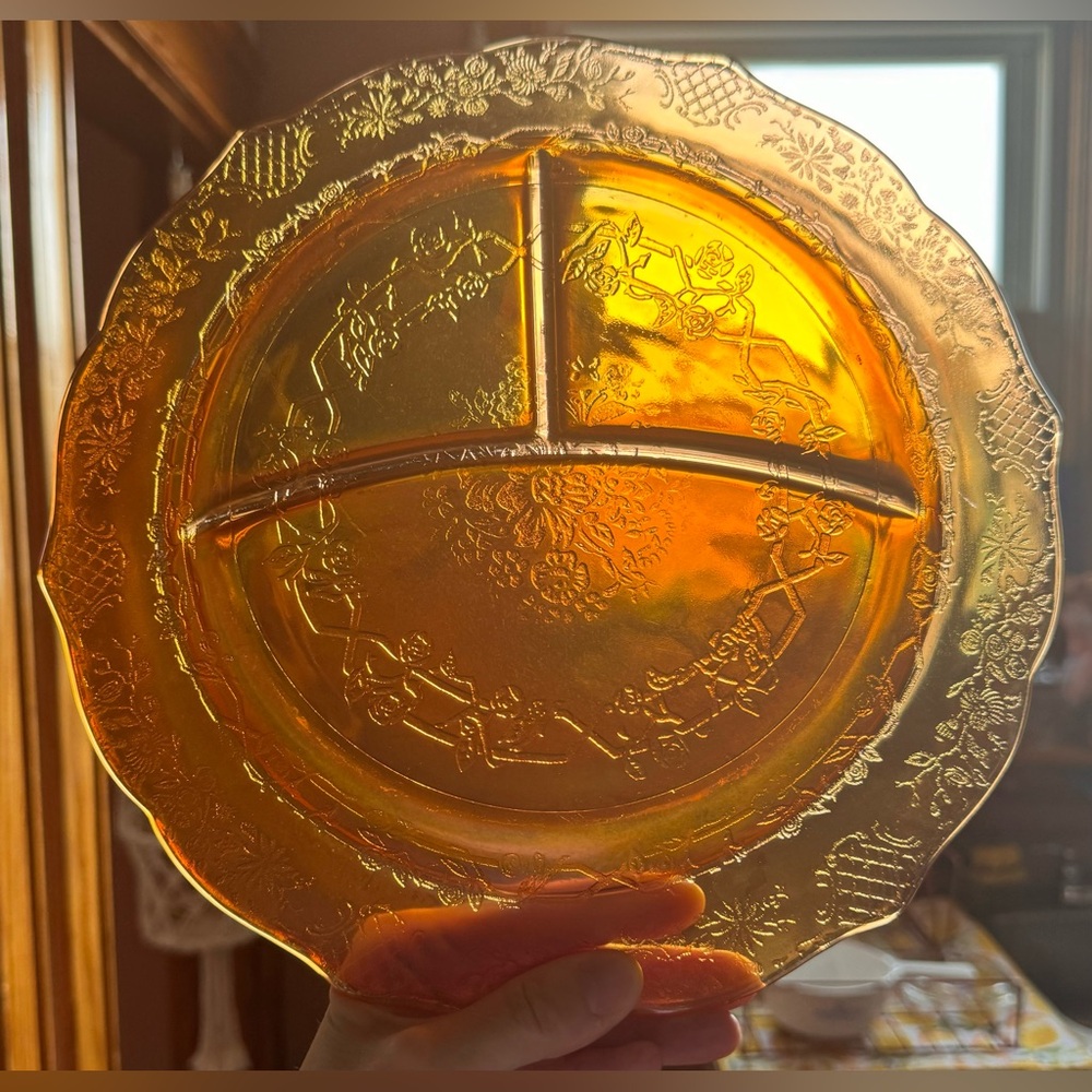 Vintage Federal Glass Iridescent Divided Plate✨ - Picture 10 of 12